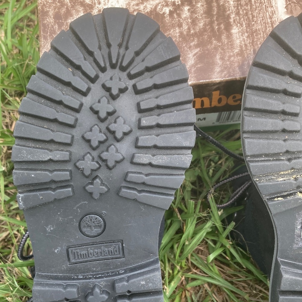 Timberland Kids Black Leather Boots - Picture 11 of 16